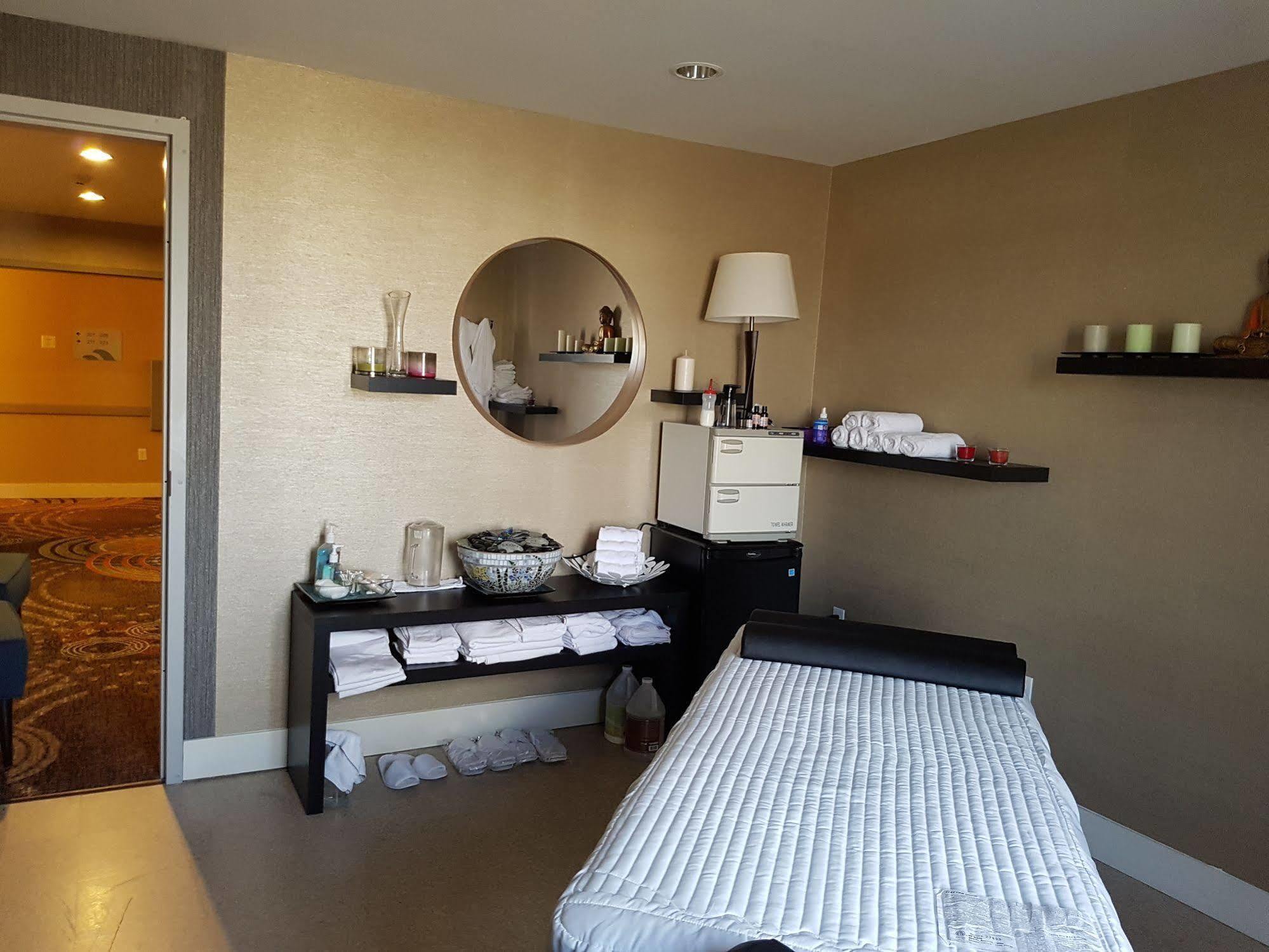 Radisson Hotel Edmonton Airport Leduc Luaran gambar